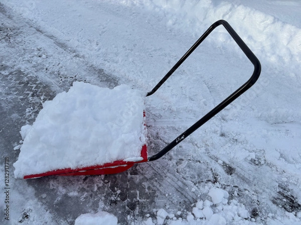 Fototapeta スノーダンプ　雪寄せ作業　冬　大雪　スコップ　イメージ