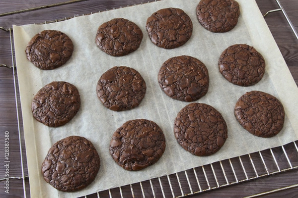 Obraz Fudge brownie cookies on wire rack