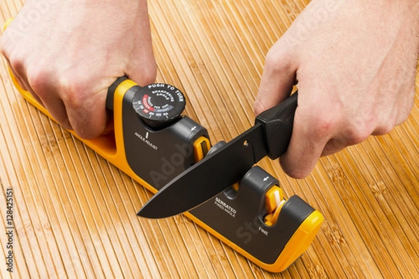 Obraz adjustable manual knife sharpener