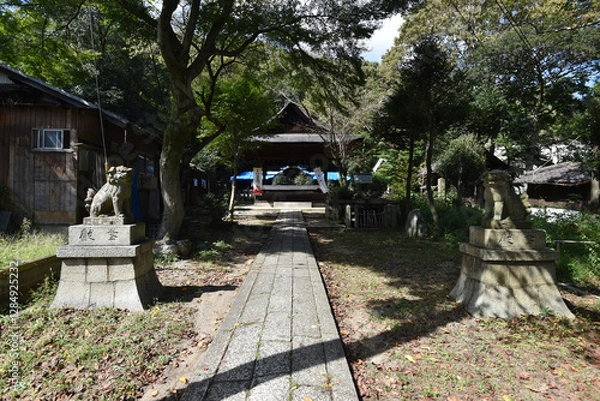 Obraz 関蝉丸神社下社　参道と拝殿　滋賀県大津市