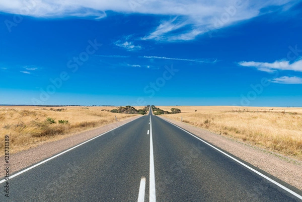Obraz Australijska autostrada na wiejskich na obszarach wiejskich, odległe miejsce