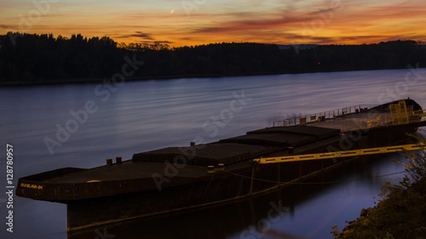 Fototapeta sunset river