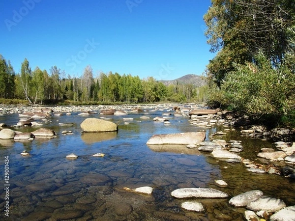 Fototapeta Река Тургусун в Восточном Казахстане.