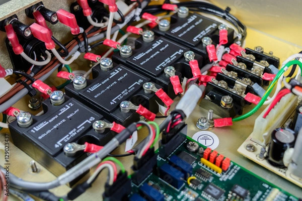 Obraz Solid state relays with wiring.
