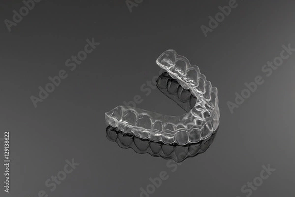 Obraz Invisible retainer