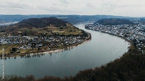 Fototapeta Picturesque bend of the river Rhine. Horseshoe.