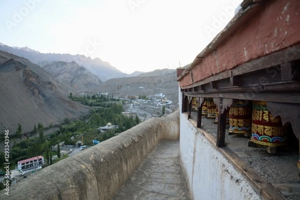 Obraz インド　ラダック　ラマユル　ゴンパ