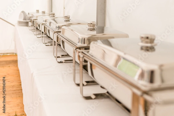 Obraz edles Buffet bei einer Hochzeit in einem Restaurant