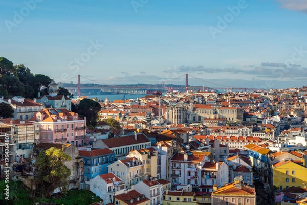 Fototapeta Panoramic view of Lisbon from the Miradouro da Graça viewpoint.