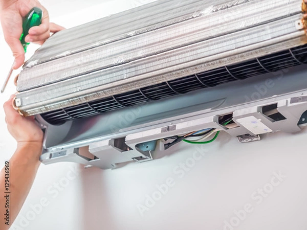 Obraz Air conditioner cleaning process and service