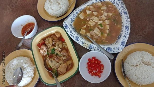 Obraz Delicious chicken and Tofu Chinese food 
