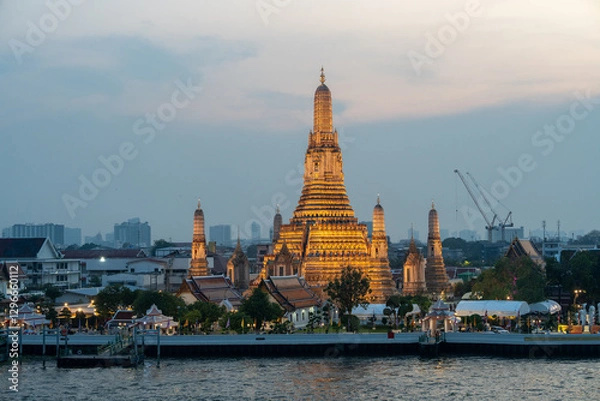 Fototapeta the first-class royal Thai Temple Wat Arun and the Chao Phraya River in Bangkok Thailand Southeast Asia