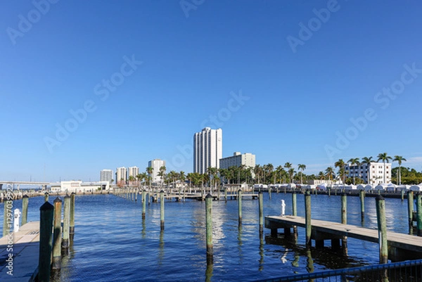 Fototapeta Photo of the riverfront downtown Ft Myers, Florida on a beautiful sunny day from the docks