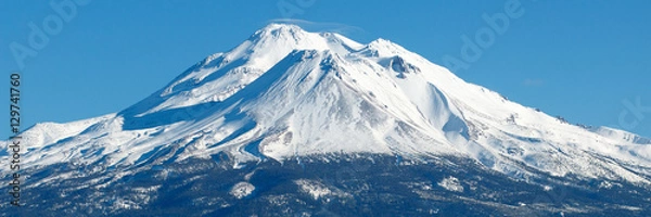 Obraz Mt Shasta with fresh snow