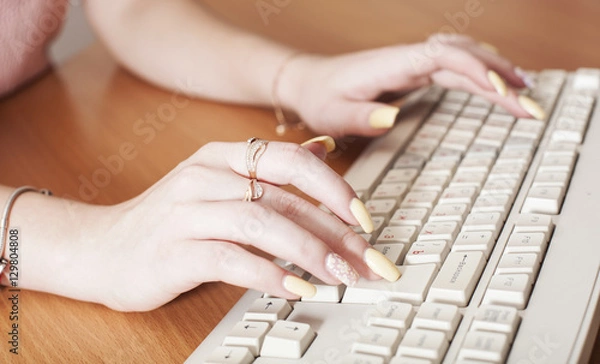 Obraz hands on the keyboard