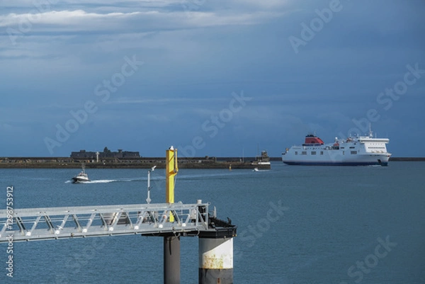 Fototapeta Passenger and cargo roro ferry Horizon arrival into port of Le Havre, France from Newcastle, England	
