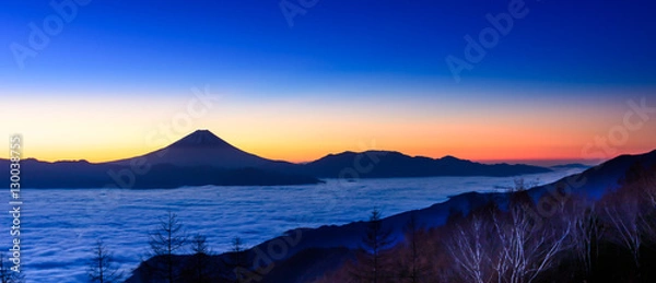 Obraz 雲海に浮かぶ富士山と日の出