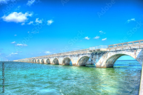 Obraz Seven Mile Bridge Florida Keys. The Endless Bridge where the Atlantic and Gulf Coast meet.