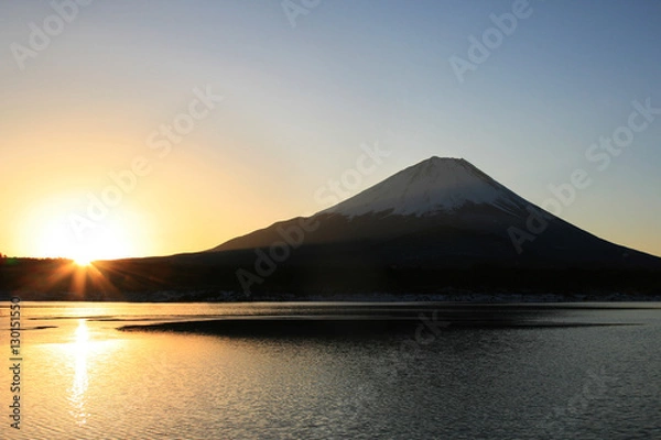 Fototapeta 精進湖から望む富士山