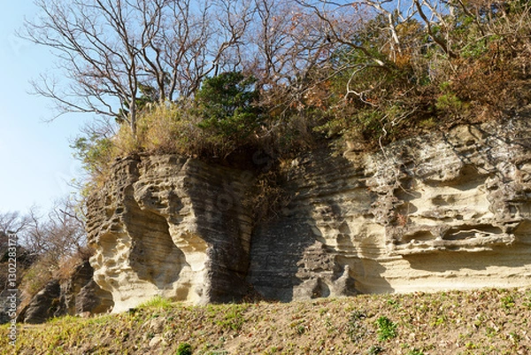 Obraz お猿畠の大切岸は石切り場の跡地／逗子