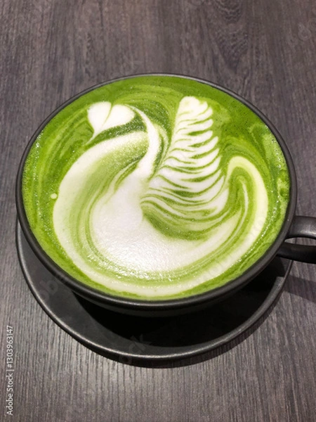 Obraz 可愛い描画で美味しそうな抹茶ラテ