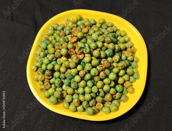 Obraz Crispy Roasted Green Peas Snack