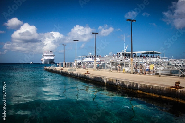 Obraz The Cruise Dock