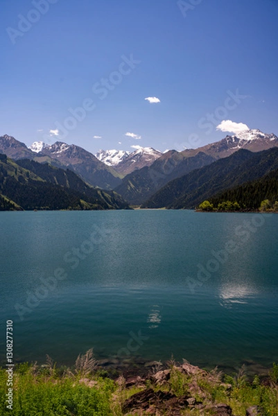Obraz lake in the mountains，天山天池