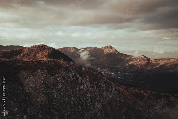 Fototapeta mountain and clouds