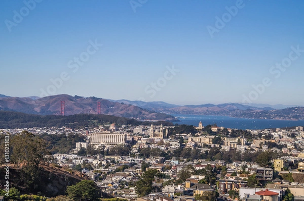 Fototapeta View of San Francisco from a top the Tween  Peaks, one sunny day.