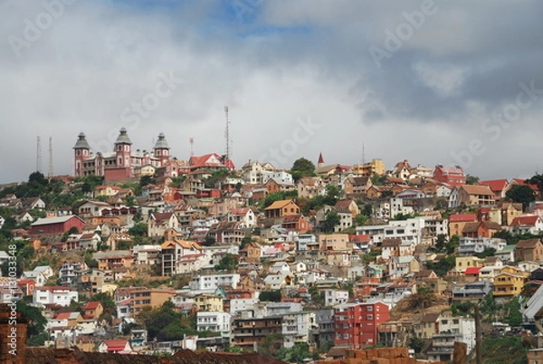 Obraz Colline d'Antananarivo couronnée du Palais Andafiavaratra, Madagascar