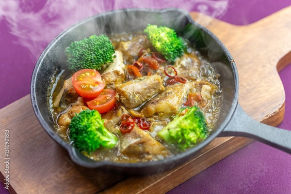 Obraz 魚介（カマス）のアヒージョ