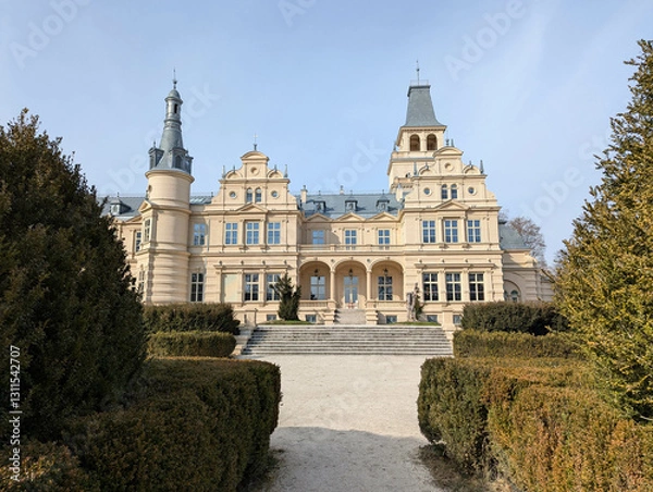 Fototapeta The Timeless Elegance and Historical Legacy of Wenckheim Castle