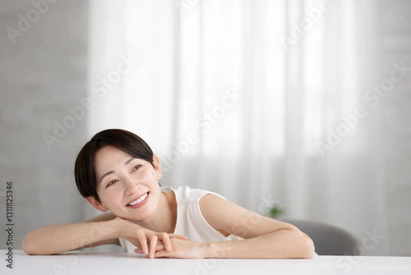 Fototapeta ミドル女性　ビューティー　スキンケア