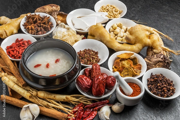 Fototapeta 朝鮮人参 漢方　薬膳　健康食 Chinese medicine and ginseng