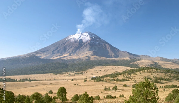 Obraz aktywny ośnieżony wulkan popocatepetl