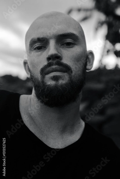 Obraz brutal man with a beard