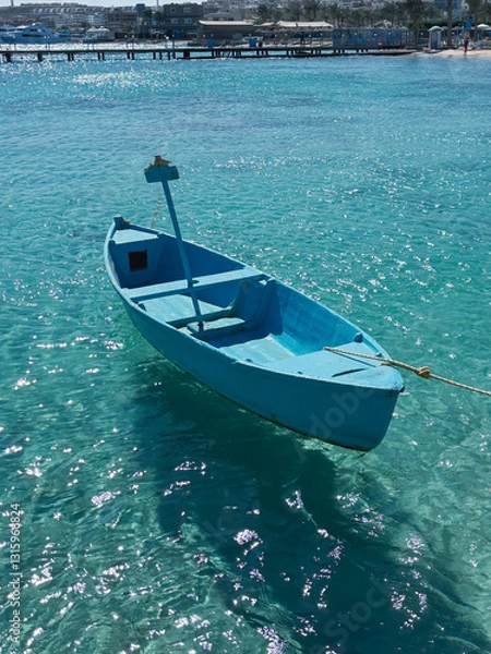 Obraz boat in the sea