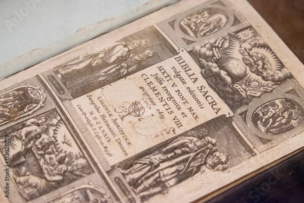 Obraz ancient Bible Vulgate