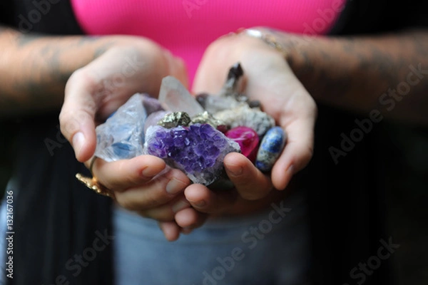 Obraz Woman's hands holding crystals