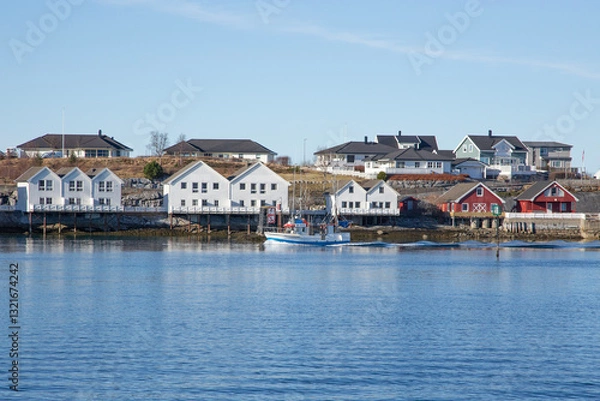 Fototapeta SJARKEN «BROSMA» is a Fishing and is sailing under the flag of Norway.In from the fishing grounds. Here passing Brønnøysund