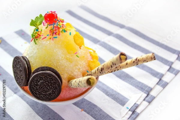 Obraz Syrup on flake ice