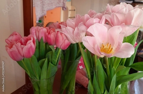 Obraz tulips in a vase
