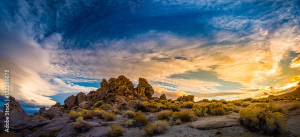 Obraz Pyramid Lake Nevada Tufas w Sunset Panorama