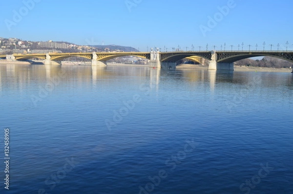 Obraz Margit or Margaret Bridge bridge in Budapest, Hungary, connecting Buda and Pest across the Danube. It is the second-northernmost and second-oldest public bridge in Budapest.