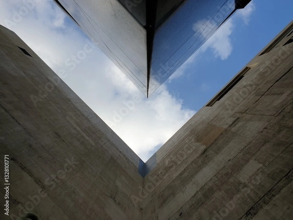 Fototapeta heart shaped sky and building