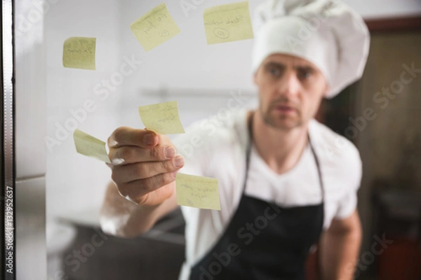 Fototapeta Checking out next order