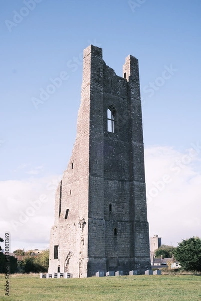 Fototapeta アイルランドの史跡：トラム城周辺