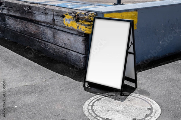 Fototapeta blank advertising sign with clipping path