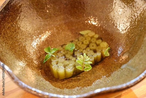 Obraz 蕗の山菜ジュレソース、レストランT